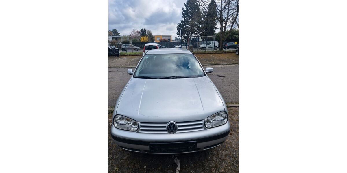 VW Golf 226.000 km 590 &euro; Wiesbaden 65197