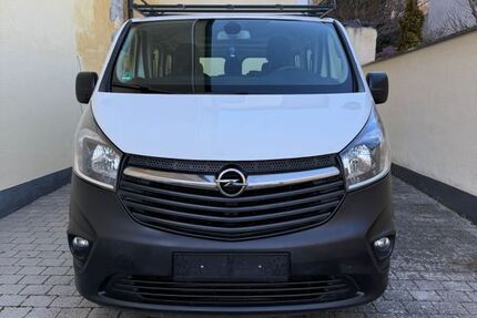 Opel Vivaro 108.500 km 13.999 &euro; Niederaula 36272