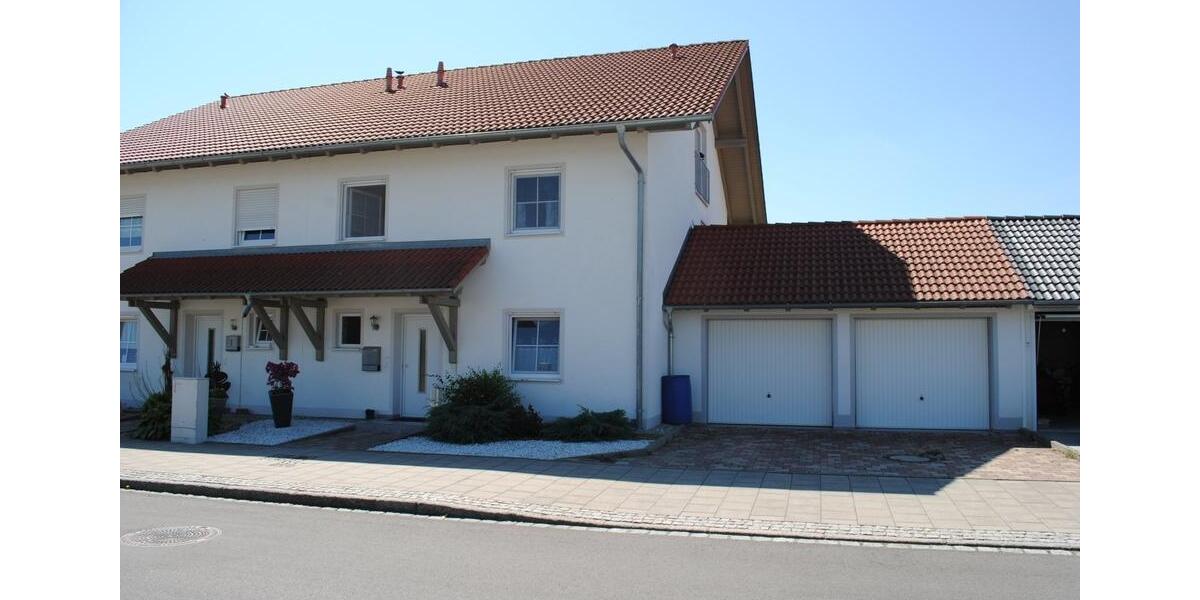 Doppelhaushälfte Tüßling - 7 Zimmer, 160 m&sup2;, 1.220&euro; | Angebot:25300775