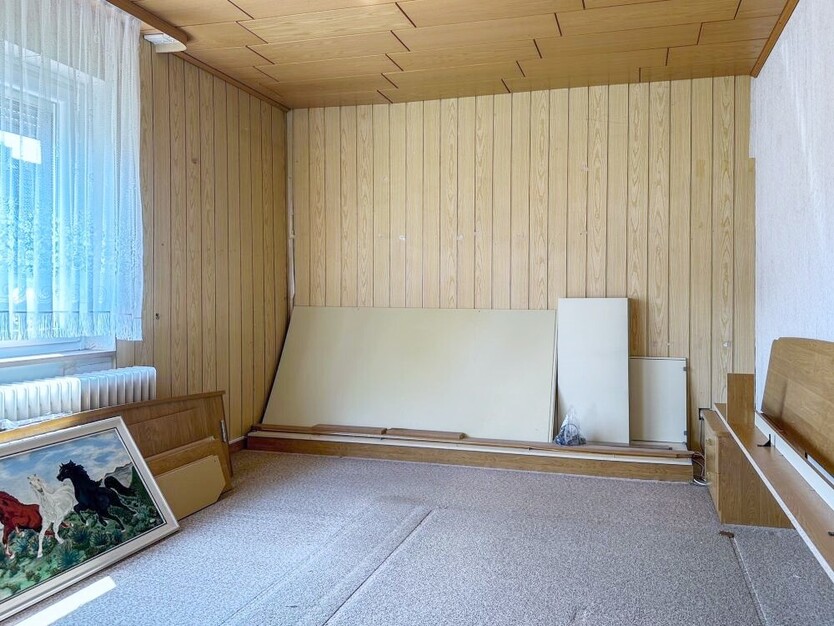 Solides Zweifamilienhaus mit Entwicklungspotenzial in LübeckKücknitz
