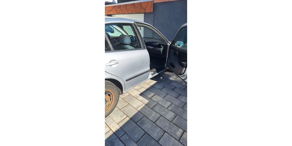 Seat Leon 208.010 km 650 &euro; Niederbrechen 65611