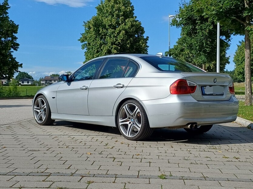 BMW E90