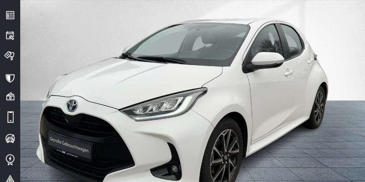 Toyota Yaris 33.800 km 18.880 &euro; Buchholz 21244