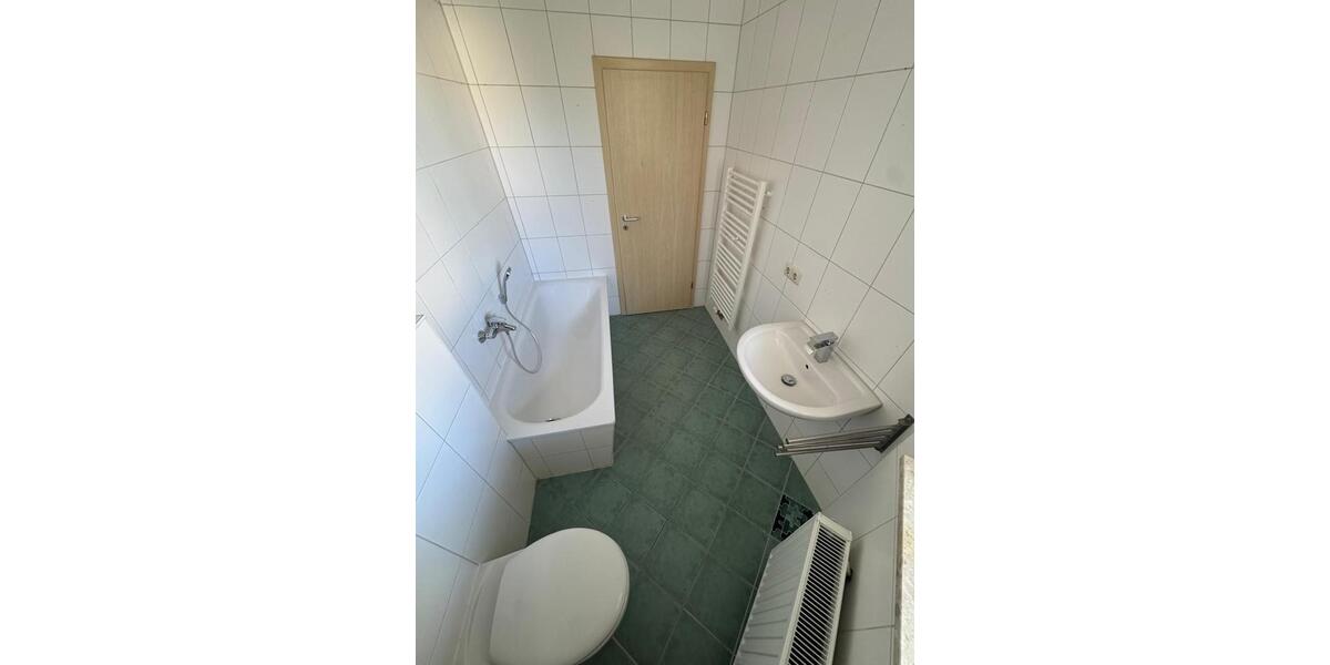 Etagenwohnung Gera Debschwitz - 3 Zimmer, 80 m&sup2;, 560&euro; | Angebot:26380197