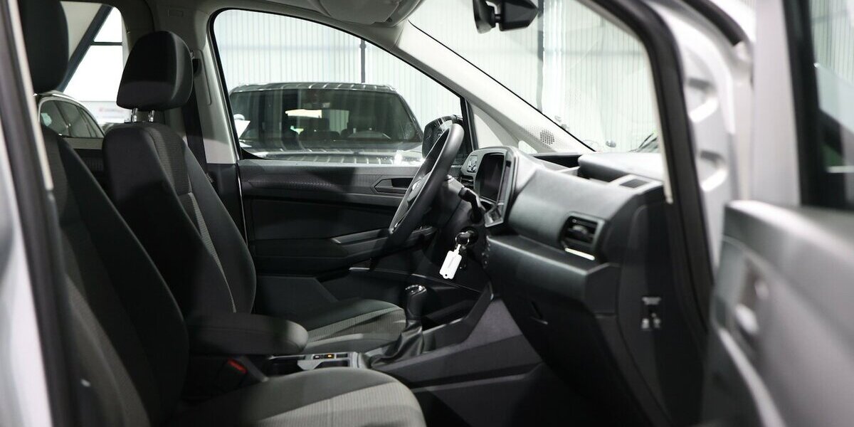 VW Caddy Maxi 1.5 TSI Comfortline / 7-SITZER / LED 27.000 km 27.991 &euro; Hamm 59077