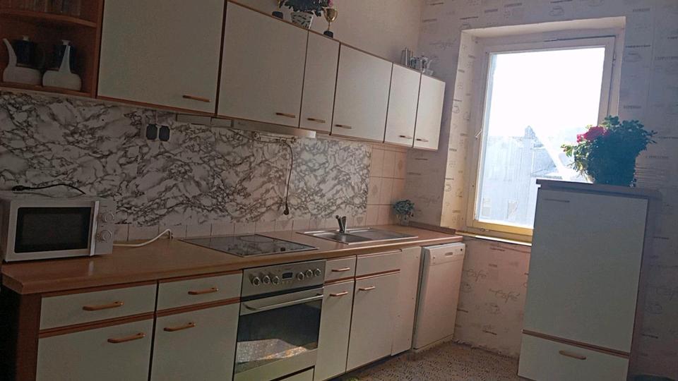 Etagenwohnung Münchberg - 4 Zimmer, 100 m&sup2;, 600&euro; | Angebot:26399569