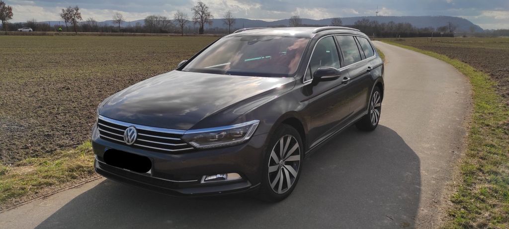 VW Passat 210.000 km 14.000 &euro; Porta Westfalica 32457