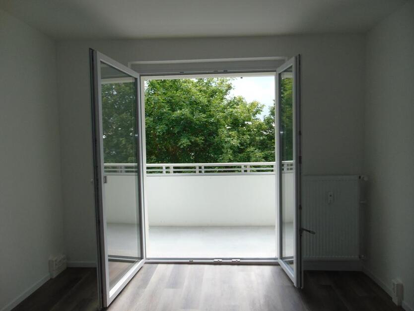 Große 3-Raum-Wohnung in Stralsund zimmer
