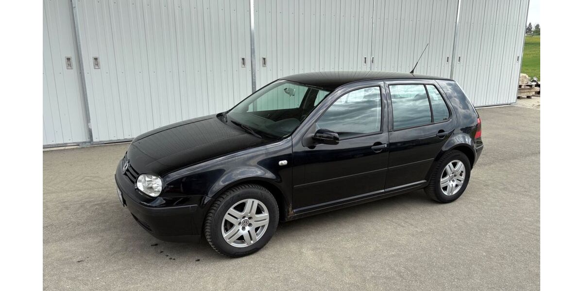 VW Golf 196.000 km 2.450 &euro; Königsheim 78598