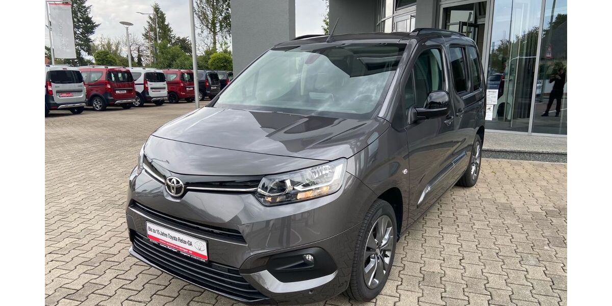 Toyota Proace City 16.999 km 25.699 &euro; Königsbrunn / Augsburg 86343