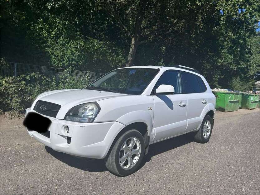 Hyundai TUCSON 198.000 km 2.900 € köln 51107