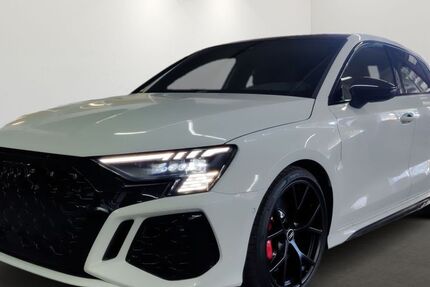 Audi RS3 2.100 km 62.900 &euro; Kaiserslautern 67663