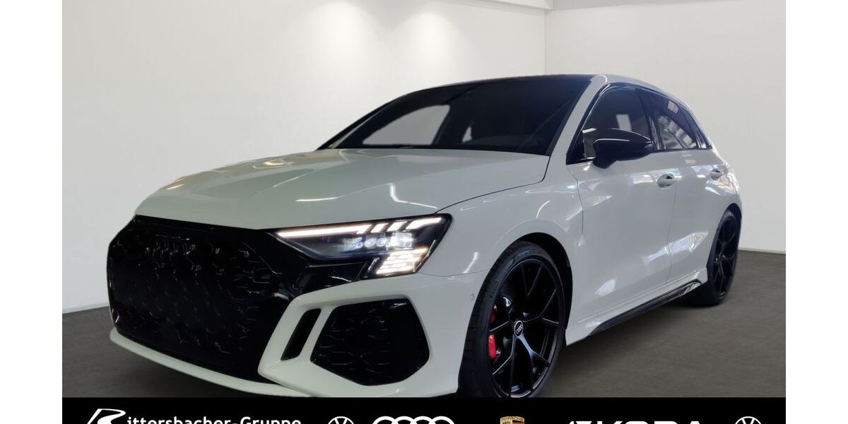 Audi RS3 2.100 km 64.000 € Kaiserslautern 67663