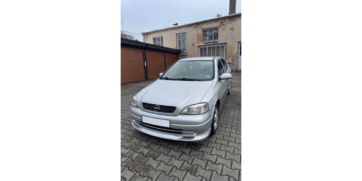 Opel Astra 150.000 km 1.300 &euro; Treuen 08233