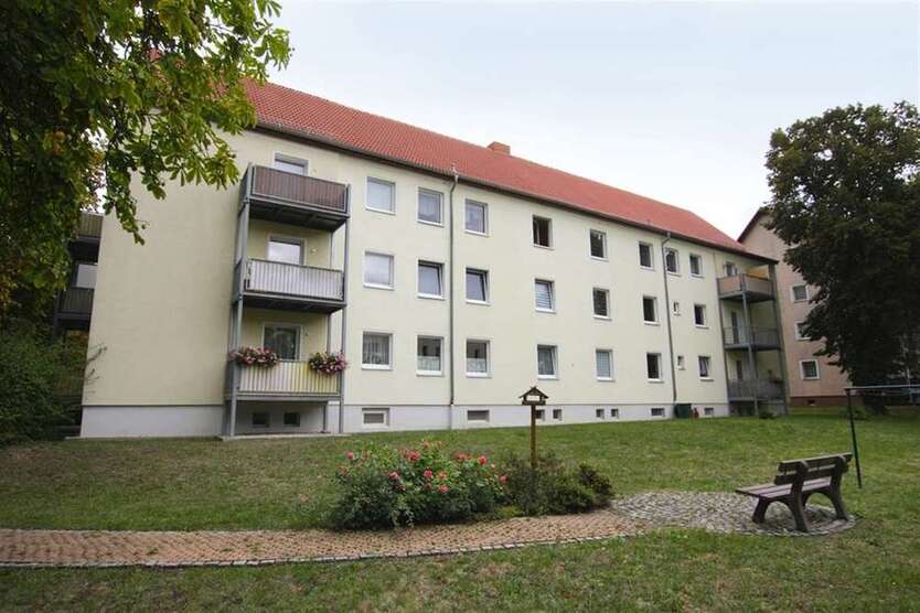Wohnung zum Mieten in Gera 278,65 € 42.87 m²