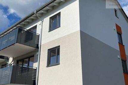 ERSTBEZUG! 3 Zimmerwohnung, Neubau mit Terrasse und Stellplatz in Gerolzhofen 3 zimmer