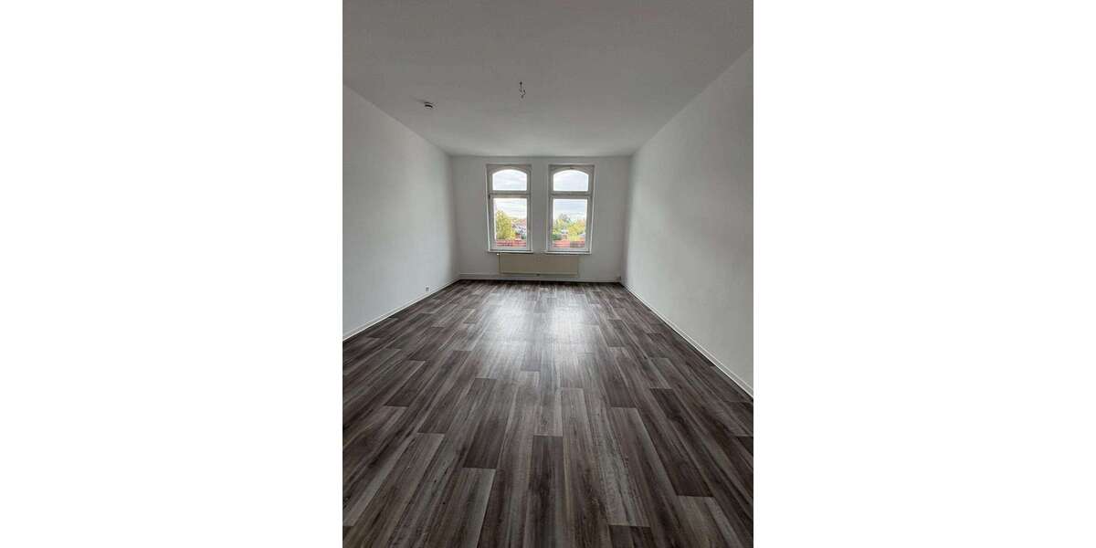 Etagenwohnung Güstrow Distelberg - 4 Zimmer, 96 m&sup2;, 165.000&euro; | Angebot:25925230
