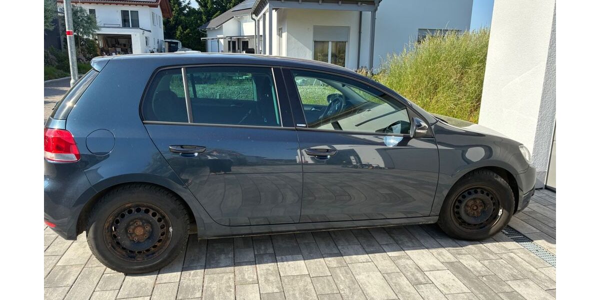 VW Golf 152.000 km 6.900 &euro; Herdwangen-Schönach 88634