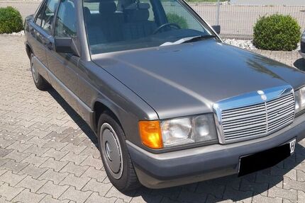 Mercedes 190