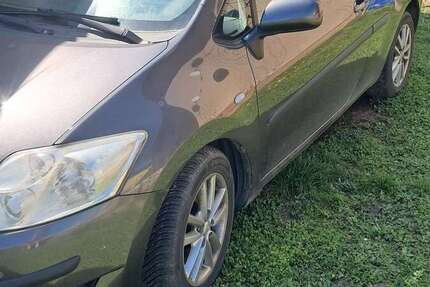 Toyota Auris 217.534 km 900 &euro; Zörbig 06780