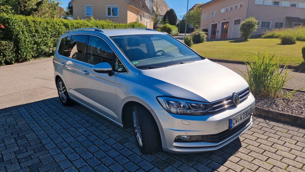 VW Touran 147.000 km 22.200 &euro; Egenhausen 72227