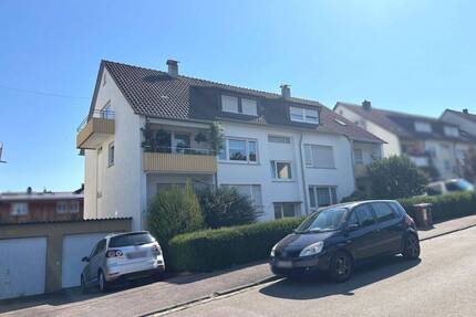 Sofort beziehbar: 2-Zimmer-Dachgeschosswohnung mit Balkon und Gartenanteil in Schorndorf 2 zimmer