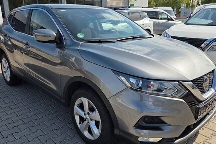 Nissan Qashqai 45.070 km 15.900 &euro; München 80939