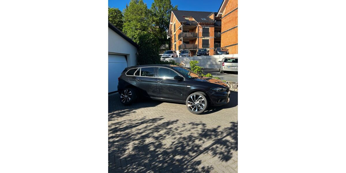 Fiat Tipo 84.000 km 10.700 &euro; Schmallenberg 57392
