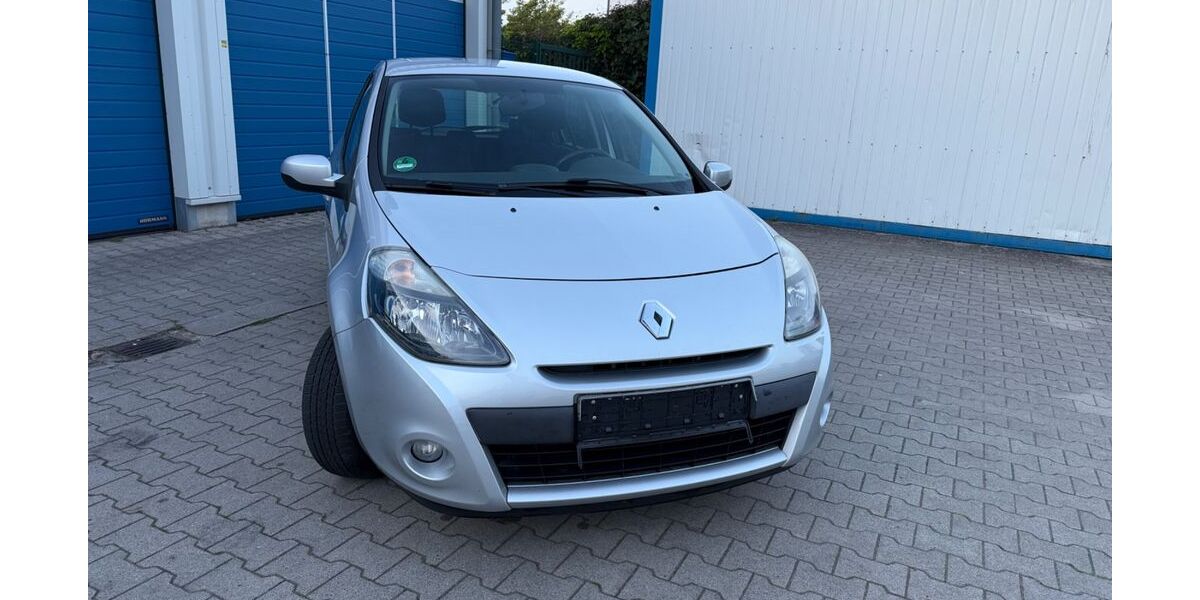 Renault Clio 105.000 km 2.999 &euro; Senden 48308