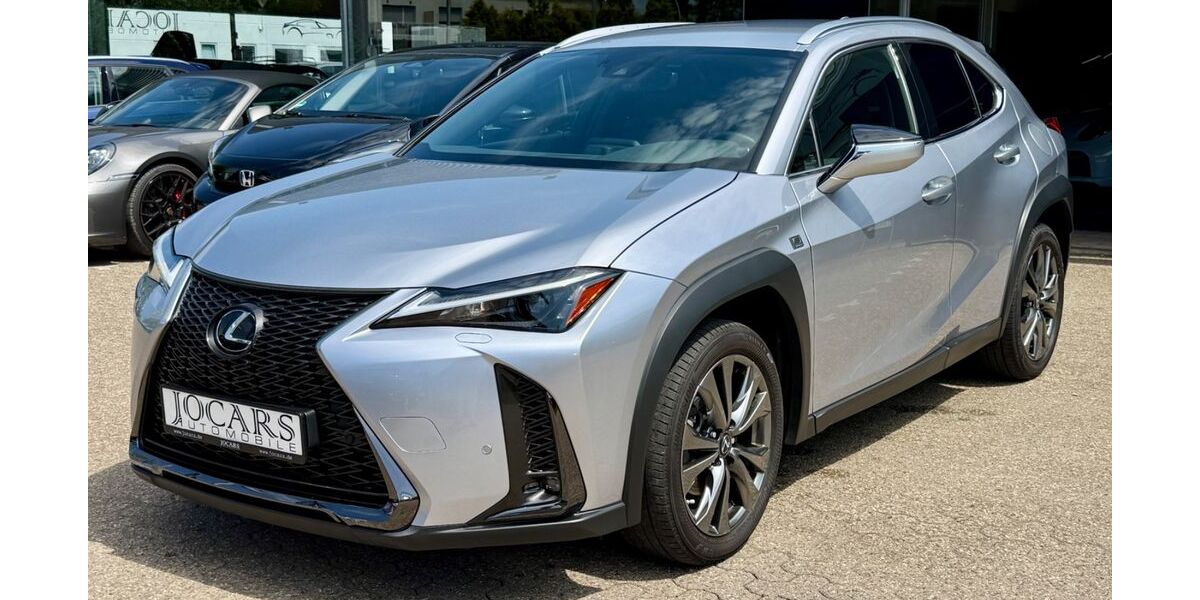 Lexus UX 50.501 km 28.450 &euro; Kamp-Lintfort 47475