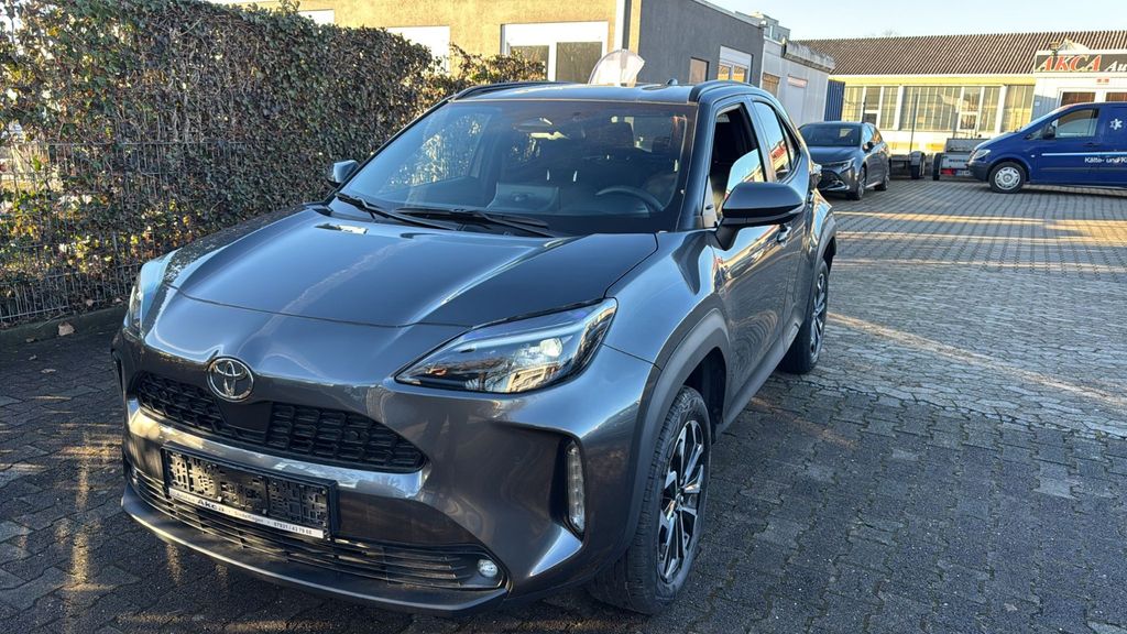 Toyota Yaris Cross 1.007 km 24.500 &euro; Sindelfingen 71065