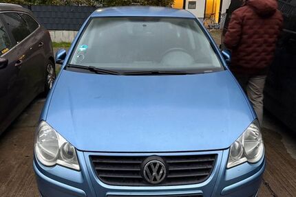 VW Polo 122.000 km 2.550 € Berlin 10179