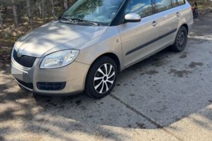 Skoda Fabia 162.000 km 2.690 &euro; Schwedt 16303