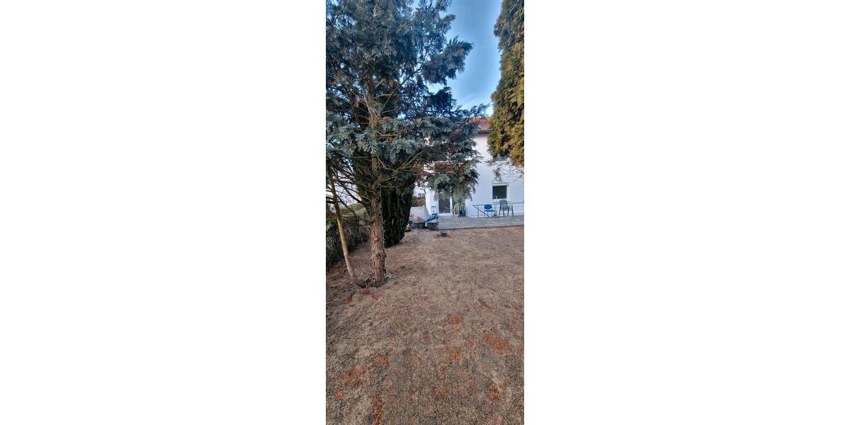 Einfamilienhaus Esslingen am Neckar Pliensauvorstadt - 5 Zimmer, 173 m&sup2;, 2.000&euro; | Angebot:24599416