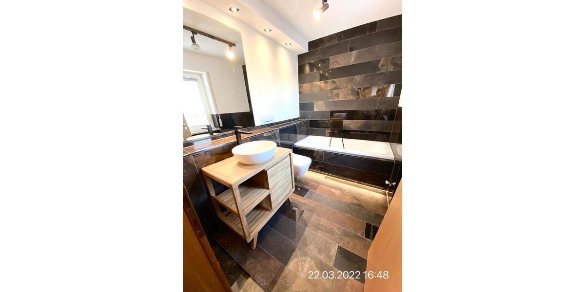 Einfamilienhaus Hof Neuhof - 5 Zimmer, 326 m&sup2;, 1.950&euro; | Angebot:26096955