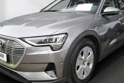 Audi e-tron 63.930 km 23.881 &euro; Lübeck 23560