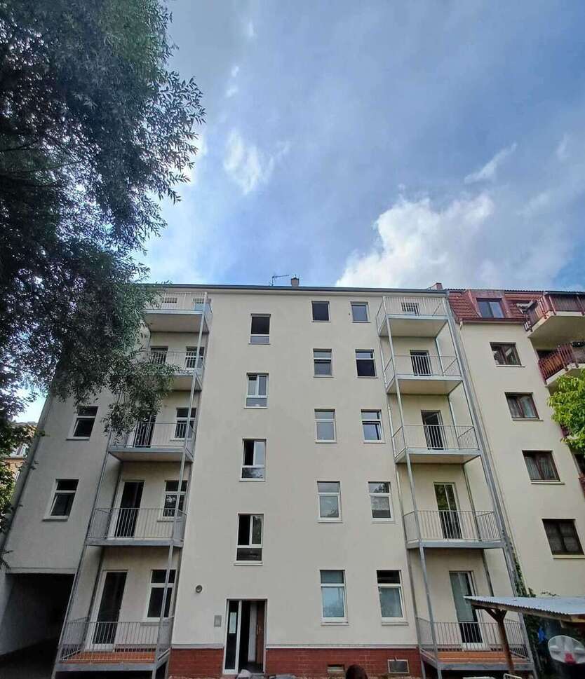 Bezugsfreie 4-R-Wohnung in denkmalgeschützten Gründerzeitgebäude, Anger-Crottendorf, mit Balkon 4 zimmer