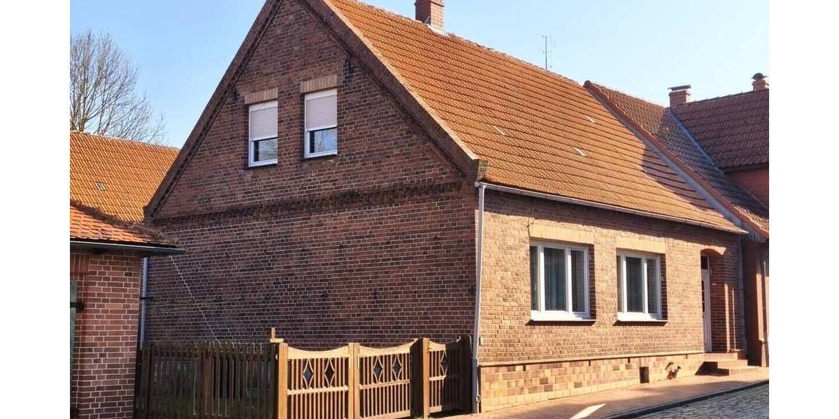 Einfamilienhaus Dömitz - 4 Zimmer, 120 m&sup2;, 100.000&euro; | Angebot:25927216