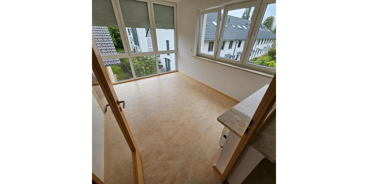 Etagenwohnung Deggendorf - 4 Zimmer, 115 m&sup2;, 1.100&euro; | Angebot:26413727