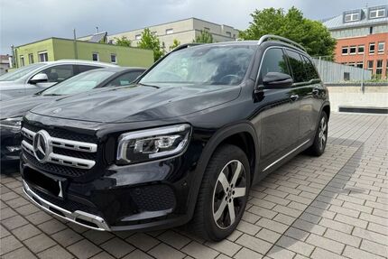 Mercedes GLB 220