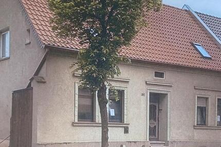 Haus Calbe (Saale) - 7 Zimmer, 130 m&sup2;, 55.000&euro; | Angebot:26808549