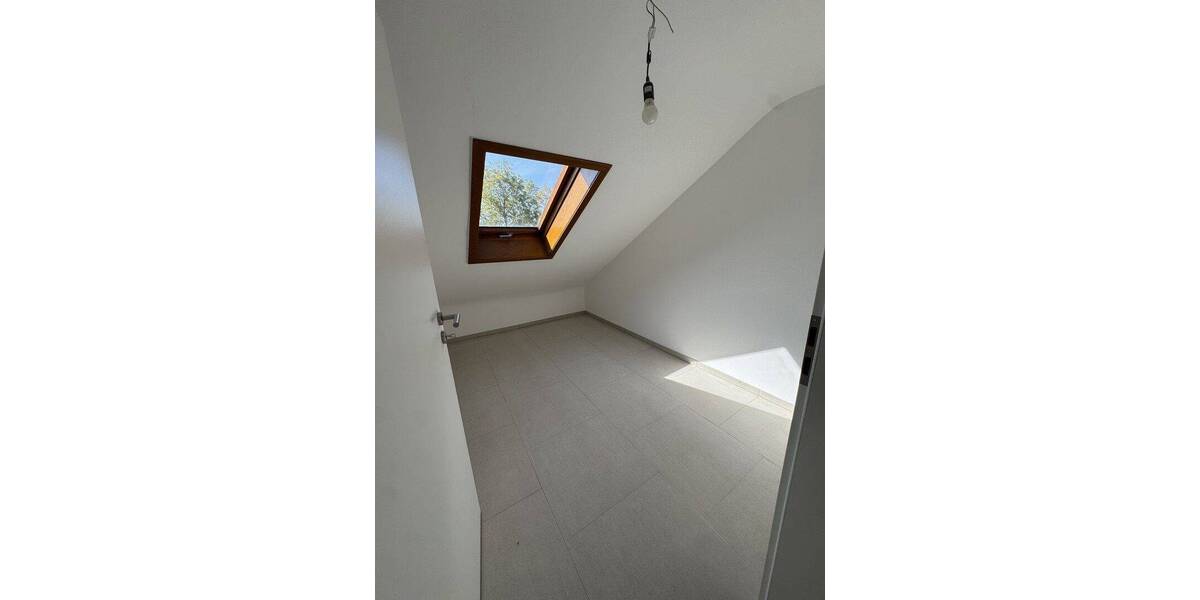 Etagenwohnung Backnang - 3 Zimmer, 74 m&sup2;, 1.100&euro; | Angebot:26914859