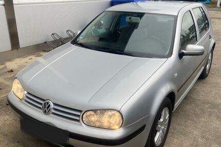 VW Golf 57.300 km 3.490 &euro; Biberach 88400