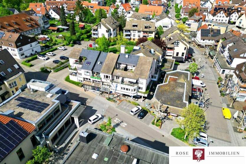 Riesengroße Gewerbeeinheit mit 4 Außenstellplätzen und Tiefgaragenbox im Zentrum von Köngen! 8 zimmer