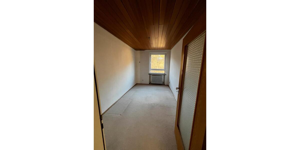 Etagenwohnung Siegburg - 3 Zimmer, 81 m&sup2;, 1.100&euro; | Angebot:25510499