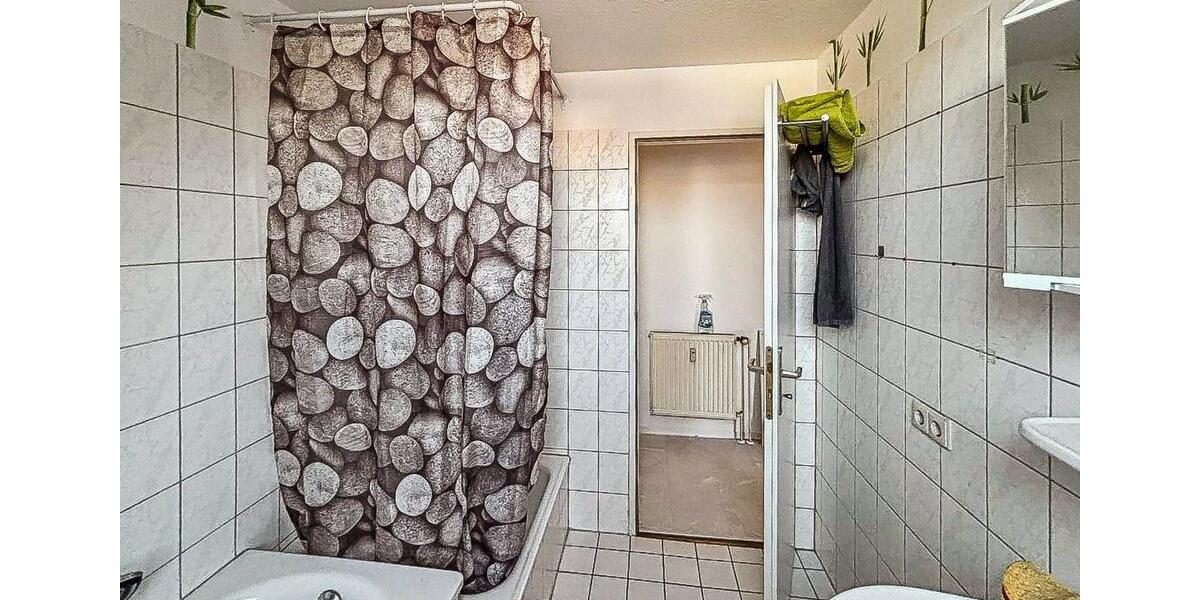 Dachgeschoßwohnung Neumünster Brachenfeld/Ruthenberg - 2 Zimmer, 44 m&sup2;, 375&euro; | Angebot:25438319