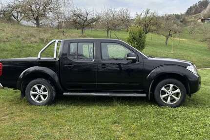 Nissan Navara 189.000 km 12.999 &euro; Langenbrettach 74243