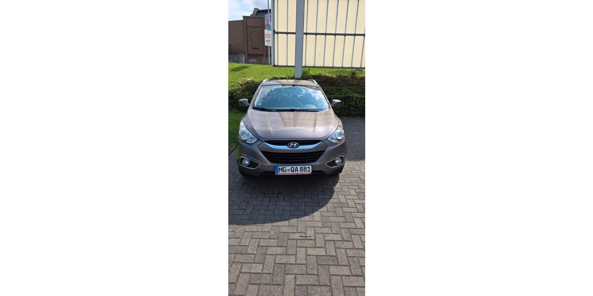 Hyundai ix35 77.000 km 9.990 &euro; Mönchengladbach 41238