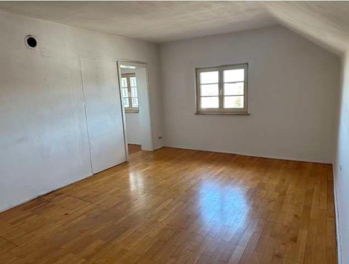 Etagenwohnung Kempten (Allgäu) - 5 Zimmer, 118 m&sup2;, 1.600&euro; | Angebot:26400487