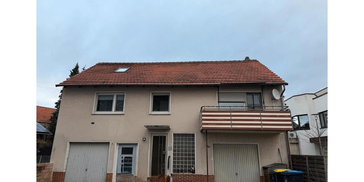 Einfamilienhaus zu Vermieten in Felsberg 5 zimmer